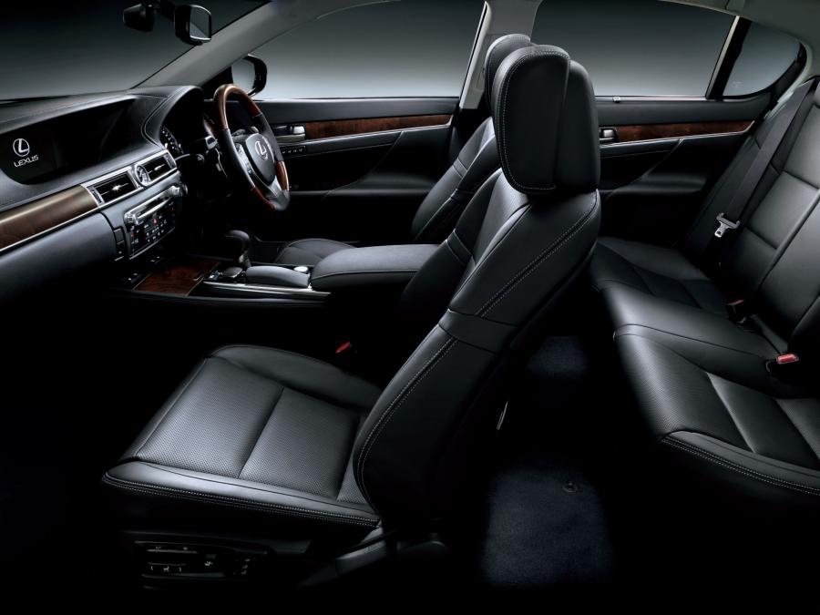  Lexus GS350 2012 года  (JP) (фото 2 из 2)